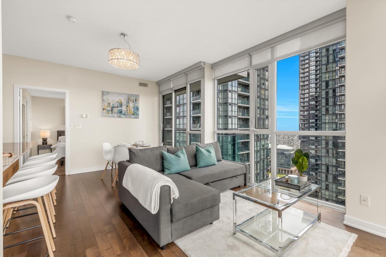Ultra Luxurious 2.5 Bedroom 2 Full Bathroom 1 Parking Condo Near Sq1 Striking Views Місісаґа Екстер'єр фото